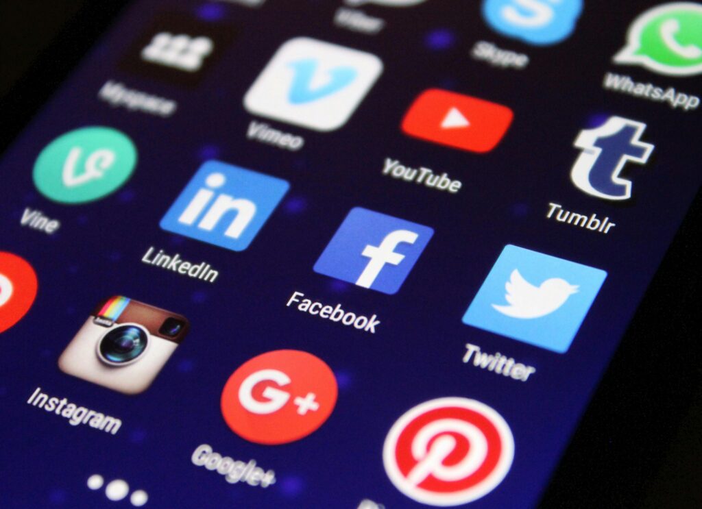 This image depicts social media marketing Strategies /tools/platforms